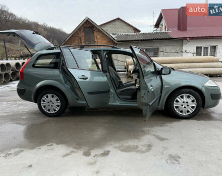Зеленый Рено Меган, объемом двигателя 1.6 л и пробегом 294 тыс. км за 3850 $, фото 32 на Automoto.ua