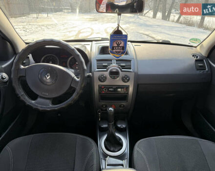 Зеленый Рено Меган, объемом двигателя 1.6 л и пробегом 220 тыс. км за 5500 $, фото 18 на Automoto.ua