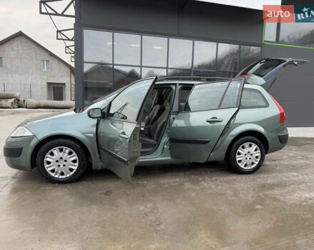 Зеленый Рено Меган, объемом двигателя 1.6 л и пробегом 294 тыс. км за 3850 $, фото 25 на Automoto.ua