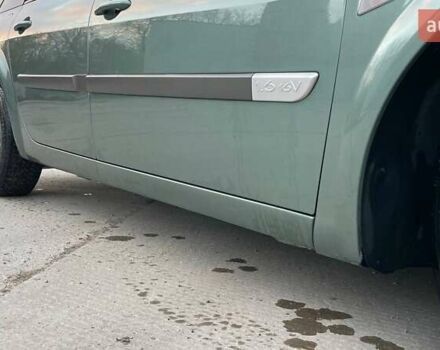 Зеленый Рено Меган, объемом двигателя 1.6 л и пробегом 240 тыс. км за 6100 $, фото 12 на Automoto.ua