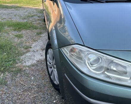 Зеленый Рено Меган, объемом двигателя 1.6 л и пробегом 196 тыс. км за 3500 $, фото 1 на Automoto.ua