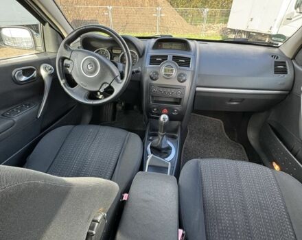 Зелений Рено Меган, об'ємом двигуна 0 л та пробігом 260 тис. км за 4400 $, фото 4 на Automoto.ua