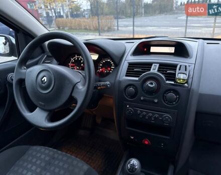 Зелений Рено Меган, об'ємом двигуна 1.6 л та пробігом 231 тис. км за 4700 $, фото 25 на Automoto.ua