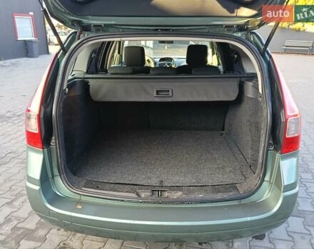 Зеленый Рено Меган, объемом двигателя 1.6 л и пробегом 231 тыс. км за 4500 $, фото 5 на Automoto.ua