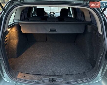 Зелений Рено Меган, об'ємом двигуна 1.6 л та пробігом 231 тис. км за 4700 $, фото 32 на Automoto.ua