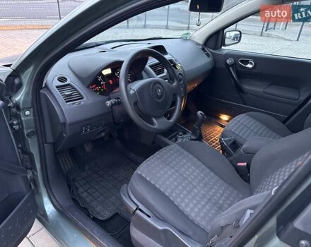 Зелений Рено Меган, об'ємом двигуна 1.6 л та пробігом 231 тис. км за 4700 $, фото 17 на Automoto.ua