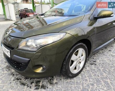 Зеленый Рено Меган, объемом двигателя 1.4 л и пробегом 335 тыс. км за 4800 $, фото 6 на Automoto.ua