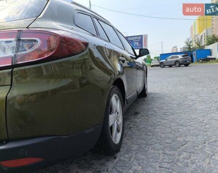 Зеленый Рено Меган, объемом двигателя 1.4 л и пробегом 335 тыс. км за 4800 $, фото 5 на Automoto.ua