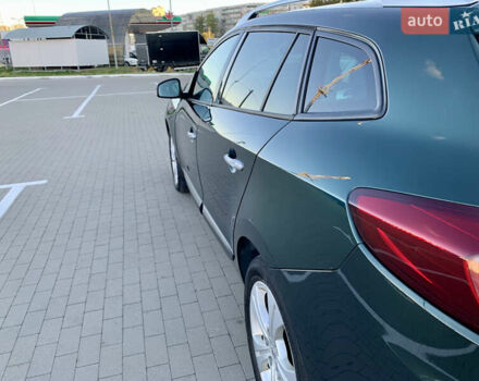 Рено Меган 2009 в Сумах на Automoto.ua Зеленый Рено Меган, объемом двигателя 1.6 л и пробегом 295 тыс. км за 6999 $, фото 4 на Automoto.ua