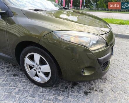 Зеленый Рено Меган, объемом двигателя 1.4 л и пробегом 335 тыс. км за 4800 $, фото 7 на Automoto.ua
