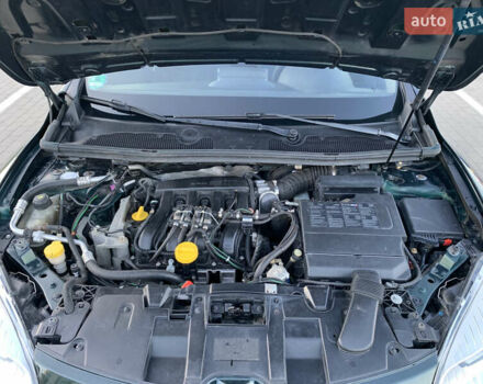 Рено Меган 2009 в Сумах на Automoto.ua Зеленый Рено Меган, объемом двигателя 1.6 л и пробегом 295 тыс. км за 6999 $, фото 23 на Automoto.ua
