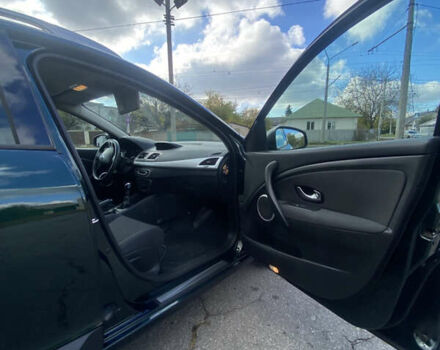 Зелений Рено Меган, об'ємом двигуна 1.6 л та пробігом 205 тис. км за 8700 $, фото 43 на Automoto.ua