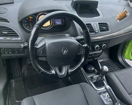 Зеленый Рено Меган, объемом двигателя 1.46 л и пробегом 313 тыс. км за 6500 $, фото 14 на Automoto.ua