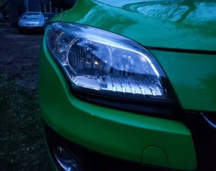 Зелений Рено Меган, об'ємом двигуна 1.46 л та пробігом 275 тис. км за 6500 $, фото 2 на Automoto.ua