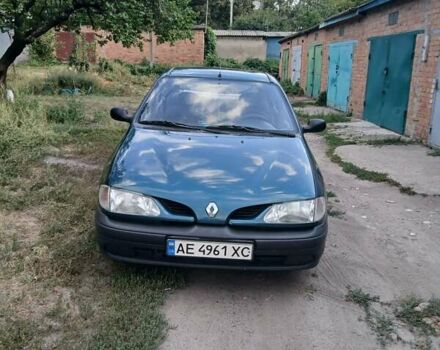 Зелений Рено Меган, об'ємом двигуна 1.39 л та пробігом 268 тис. км за 1800 $, фото 1 на Automoto.ua