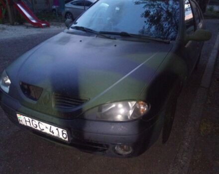 Зеленый Рено Меган, объемом двигателя 0 л и пробегом 300 тыс. км за 1319 $, фото 1 на Automoto.ua