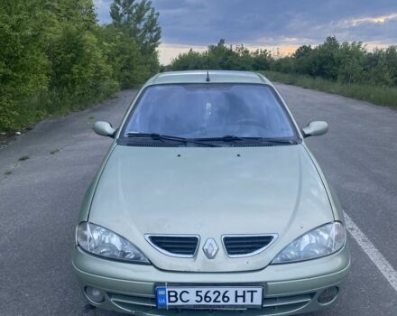 Зелений Рено Меган, об'ємом двигуна 1.6 л та пробігом 3 тис. км за 2000 $, фото 1 на Automoto.ua
