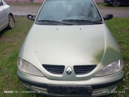 Рено Меган 2000 в Черновцах на Automoto.ua Зеленый Рено Меган, объемом двигателя 1.4 л и пробегом 300 тыс. км за 700 $, фото 1 на Automoto.ua