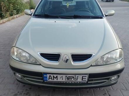 Рено Меган 2001 в Житомире на Automoto.ua Зеленый Рено Меган, объемом двигателя 1.6 л и пробегом 147 тыс. км за 4250 $, фото 1 на Automoto.ua