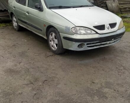 Зеленый Рено Меган, объемом двигателя 1.4 л и пробегом 1 тыс. км за 650 $, фото 1 на Automoto.ua