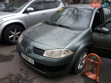 Рено Меган 2003 в Черкассах на Automoto.ua Зеленый Рено Меган, объемом двигателя 1.46 л и пробегом 150 тыс. км за 3900 $, фото 1 на Automoto.ua