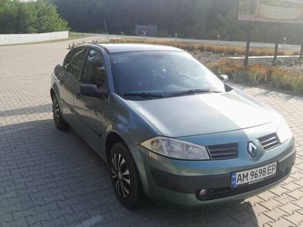 Рено Меган 2004 в Коростене на Automoto.ua Зеленый Рено Меган, объемом двигателя 1.6 л и пробегом 281 тыс. км за 5200 $, фото 1 на Automoto.ua