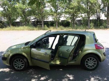 Зеленый Рено Меган, объемом двигателя 1.6 л и пробегом 200 тыс. км за 4400 $, фото 1 на Automoto.ua