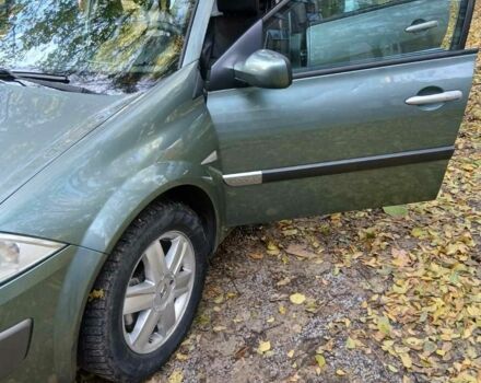 Зеленый Рено Меган, объемом двигателя 1.6 л и пробегом 220 тыс. км за 5200 $, фото 1 на Automoto.ua