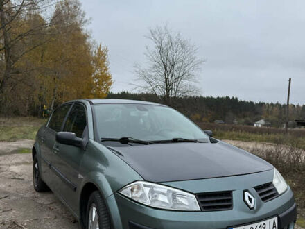 Рено Меган 2005 в Чернигове на Automoto.ua Зеленый Рено Меган, объемом двигателя 1.6 л и пробегом 257 тыс. км за 4500 $, фото 1 на Automoto.ua