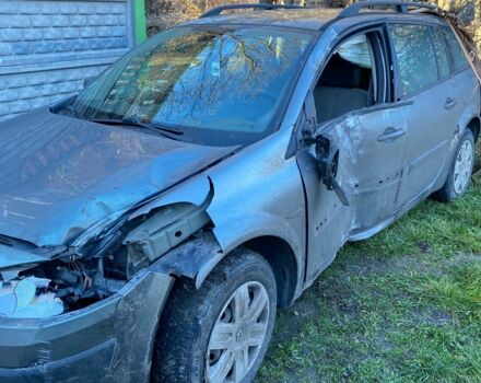 Зеленый Рено Меган, объемом двигателя 1.5 л и пробегом 300 тыс. км за 1774 $, фото 1 на Automoto.ua