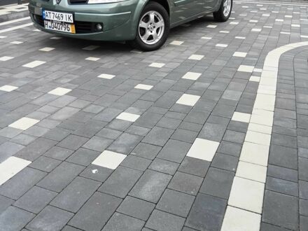 Зеленый Рено Меган, объемом двигателя 1.6 л и пробегом 170 тыс. км за 5100 $, фото 1 на Automoto.ua