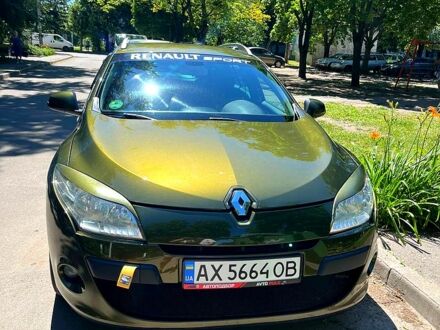Зелений Рено Меган, об'ємом двигуна 1.6 л та пробігом 185 тис. км за 7300 $, фото 1 на Automoto.ua