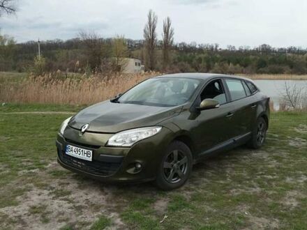 Зеленый Рено Меган, объемом двигателя 1.6 л и пробегом 209 тыс. км за 7500 $, фото 1 на Automoto.ua