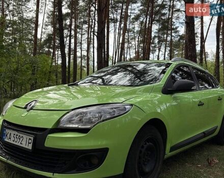 Зеленый Рено Меган, объемом двигателя 1.5 л и пробегом 276 тыс. км за 5100 $, фото 1 на Automoto.ua