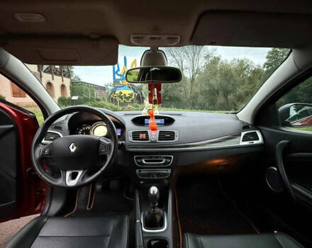 Оранжевый Рено Меган, объемом двигателя 2 л и пробегом 260 тыс. км за 7500 $, фото 6 на Automoto.ua