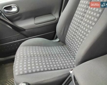 Оранжевый Рено Меган, объемом двигателя 1.6 л и пробегом 163 тыс. км за 5200 $, фото 14 на Automoto.ua