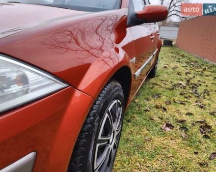 Оранжевый Рено Меган, объемом двигателя 1.6 л и пробегом 163 тыс. км за 5200 $, фото 9 на Automoto.ua