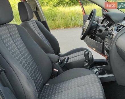 Оранжевый Рено Меган, объемом двигателя 0 л и пробегом 163 тыс. км за 5200 $, фото 43 на Automoto.ua