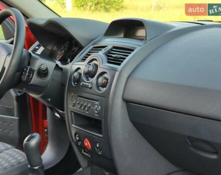 Оранжевый Рено Меган, объемом двигателя 0 л и пробегом 163 тыс. км за 5200 $, фото 42 на Automoto.ua