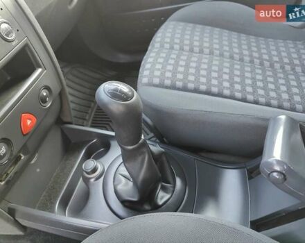 Оранжевый Рено Меган, объемом двигателя 0 л и пробегом 163 тыс. км за 5200 $, фото 28 на Automoto.ua