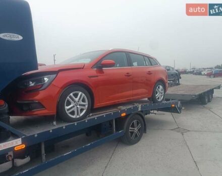 Оранжевый Рено Меган, объемом двигателя 1.2 л и пробегом 129 тыс. км за 7547 $, фото 3 на Automoto.ua