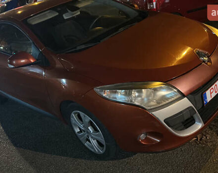 Оранжевый Рено Меган, объемом двигателя 1.6 л и пробегом 152 тыс. км за 2336 $, фото 1 на Automoto.ua