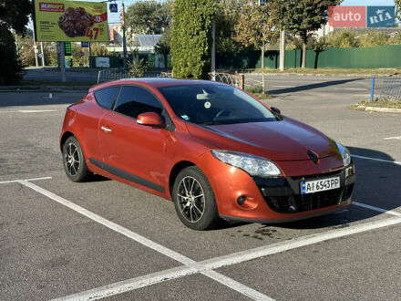 Рено Меган 2010 в Белой Церкве на Automoto.ua Оранжевый Рено Меган, объемом двигателя 1.5 л и пробегом 233 тыс. км за 6999 $, фото 1 на Automoto.ua