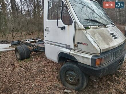 Рено Messenger 1996 у Києві на Automoto.ua Білий Рено Messenger, об'ємом двигуна 0 л та пробігом 235 тис. км за 1200 $, фото 1 на Automoto.ua