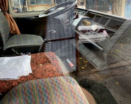 Белый Рено Мидлайнер, объемом двигателя 4.1 л и пробегом 0 тыс. км за 7000 $, фото 5 на Automoto.ua