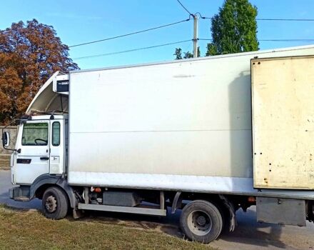 Белый Рено Мидлайнер, объемом двигателя 4.2 л и пробегом 70 тыс. км за 4300 $, фото 1 на Automoto.ua