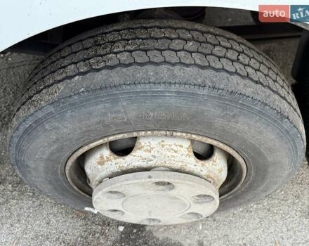 Белый Рено Мидлум, объемом двигателя 4.1 л и пробегом 570 тыс. км за 9500 $, фото 11 на Automoto.ua