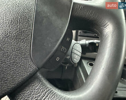 Білий Рено Мідлум, об'ємом двигуна 4.76 л та пробігом 334 тис. км за 19000 $, фото 21 на Automoto.ua