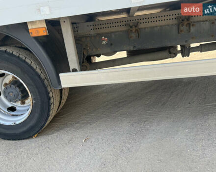 Белый Рено Мидлум, объемом двигателя 4.76 л и пробегом 380 тыс. км за 16000 $, фото 2 на Automoto.ua