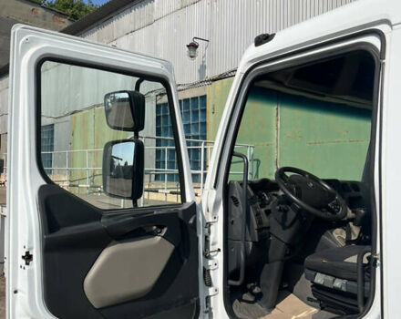 Белый Рено Мидлум, объемом двигателя 4.76 л и пробегом 380 тыс. км за 16000 $, фото 10 на Automoto.ua